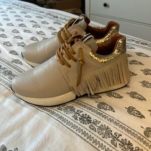 Stylish Kids Fringe Sneakers - Cream and Gold